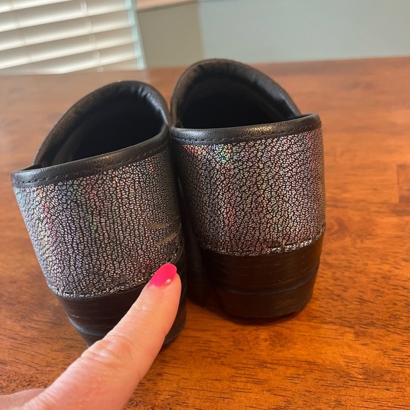 Sanita pebbled charcoal gray metallic slip on clog size 38 women’s 7 - Picture 7 of 9